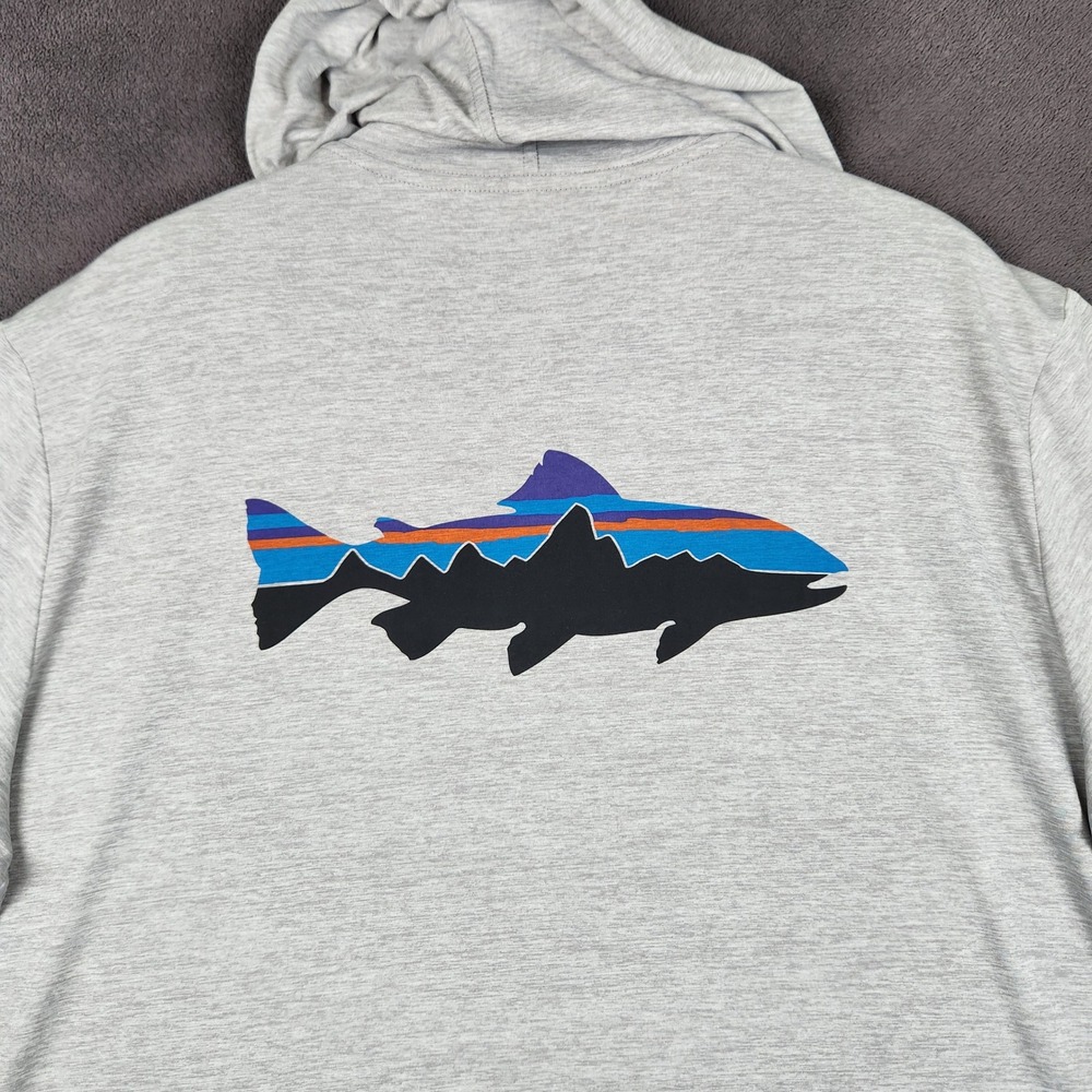 Patagonia Capilene Cool Daily Hoody Mens Large Gray Fitz Roy Trout Graphic - Picture 2 of 8